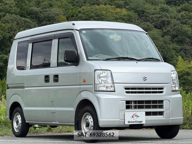 Suzuki EVERY 2011-04 8754142-7