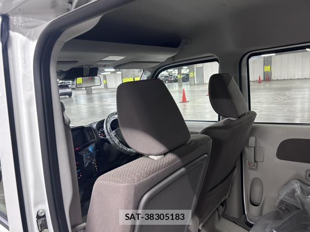 Suzuki EVERY 2025-07 8754197-10