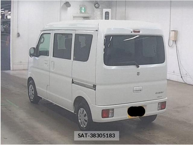 Suzuki EVERY 2025-07 8754197-4