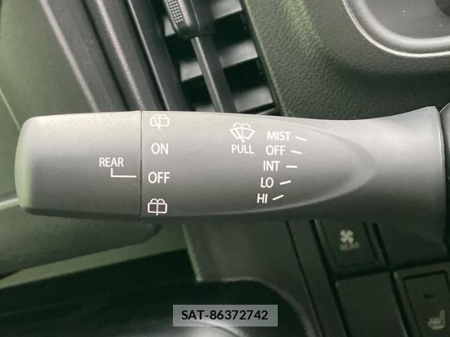 Suzuki EVERY 2026-05 8754390-11