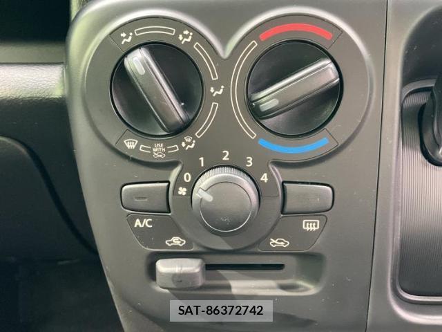 Suzuki EVERY 2026-05 8754390-15