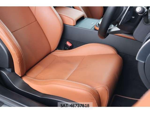 Jaguar F-TYPE 2021-03 8752315-17