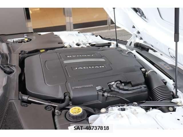 Jaguar F-TYPE 2021-03 8752315-6