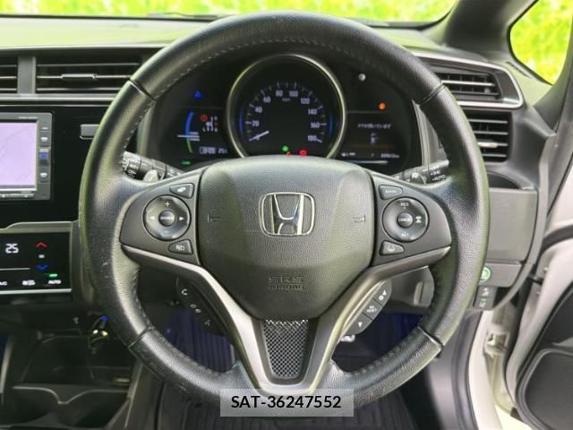 Honda FIT HYBRID 2018-09 8754651-13
