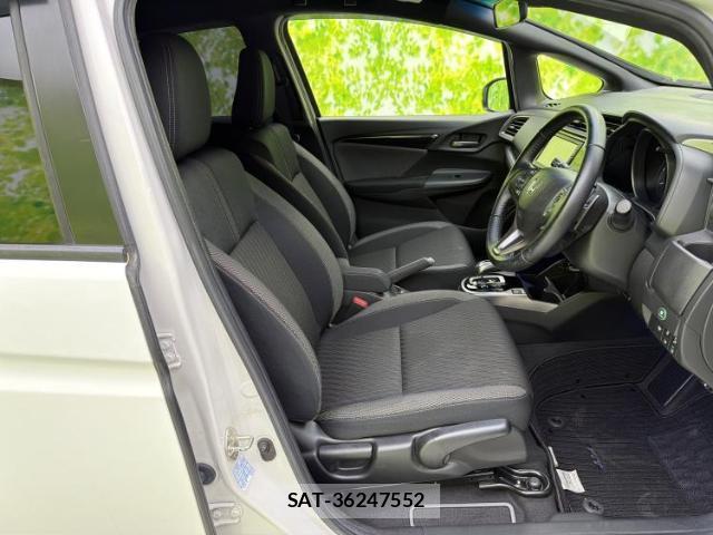 Honda FIT HYBRID 2018-09 8754651-3