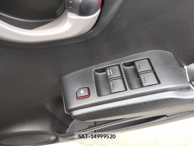 Honda FIT 2011-05 8752605-13