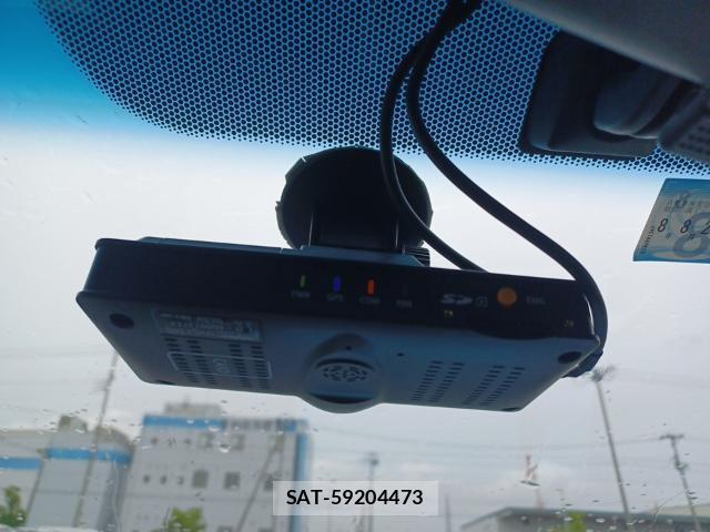 Honda FIT 2019-08 8754328-16