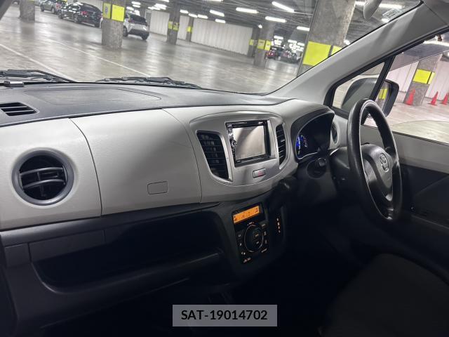 Mazda FLAIR 2015-03 8754192-10