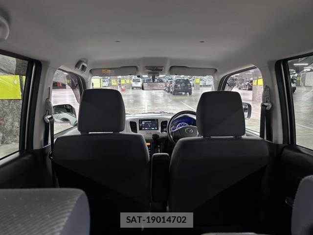 Mazda FLAIR 2015-03 8754192-16