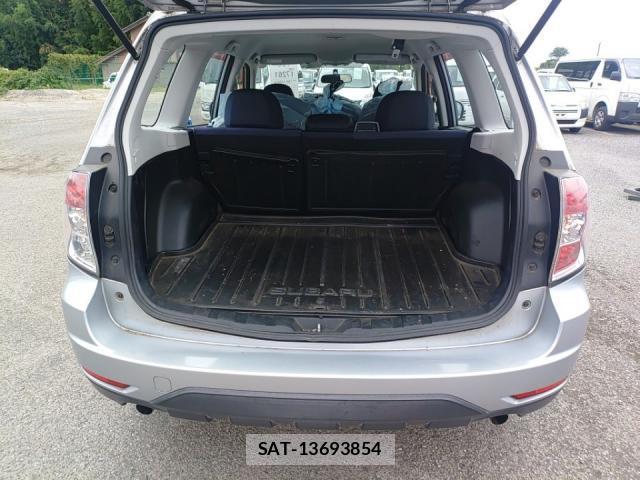 Subaru FORESTER 2011-08 8752648-5