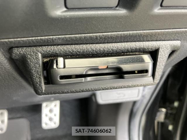 Subaru FORESTER 2017-08 8753974-17