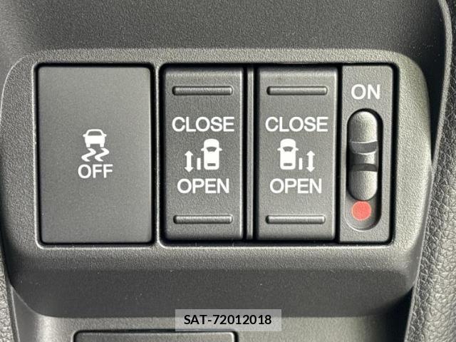 Honda FREED HYBRID 2026-03 8752760-14