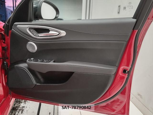 ALFA ROMEO Giulia 2023-12 8752328-11