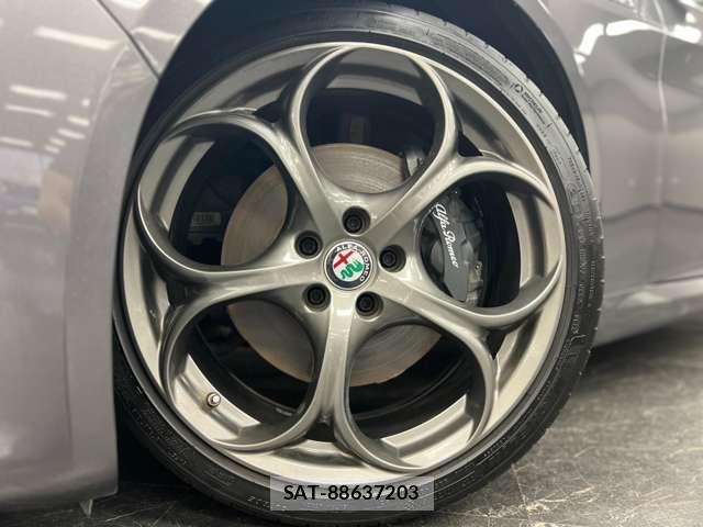 ALFA ROMEO Giulia 2019-07 8754772-11