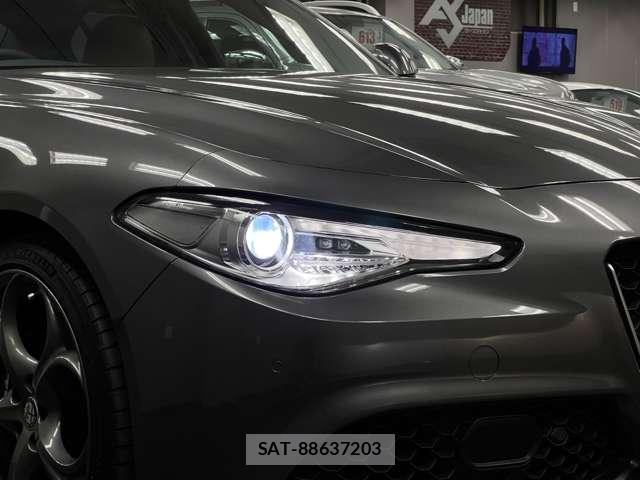 ALFA ROMEO Giulia 2019-07 8754772-13
