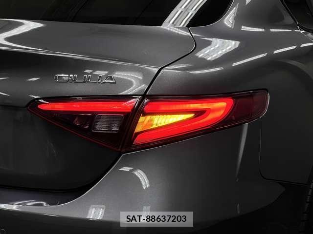ALFA ROMEO Giulia 2019-07 8754772-15