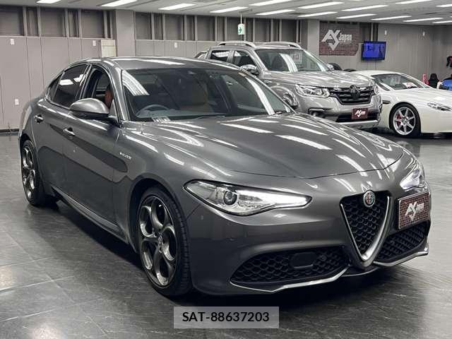 ALFA ROMEO Giulia 2019-07 8754772-17