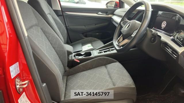 VolksWagen GOLF 2022-02 8753578-5