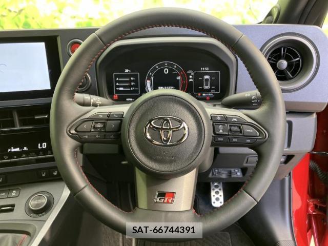 Toyota Gr Yaris 2025-05 8754723-15