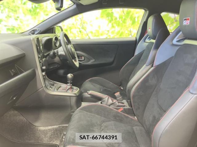 Toyota Gr Yaris 2025-05 8754723-5