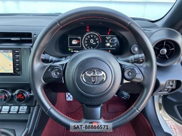 Toyota GR86 2022-06 8753912-12