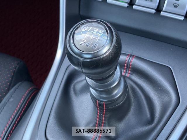 Toyota GR86 2022-06 8753912-15