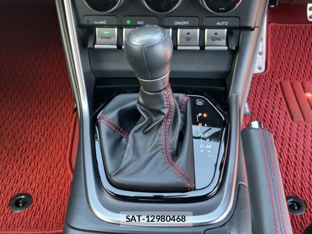 Toyota GR86 2024-07 8754713-16