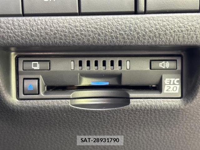 Toyota HARRIER HYBRID 2021-09 8753791-17