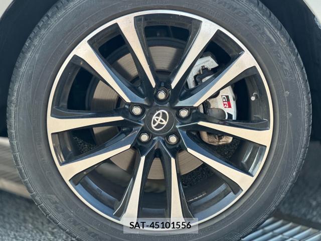 Toyota HARRIER 2018-08 8753239-8