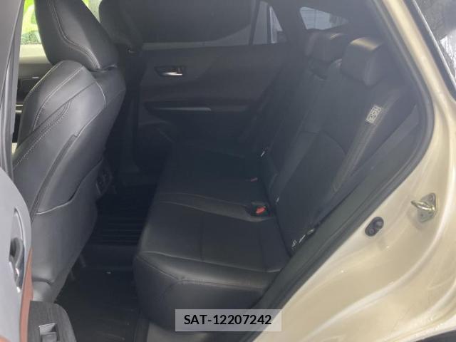Toyota HARRIER 2023-12 8754158-6
