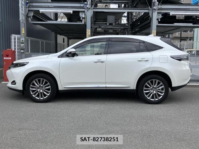 Toyota HARRIER 2016-11 8754570-1