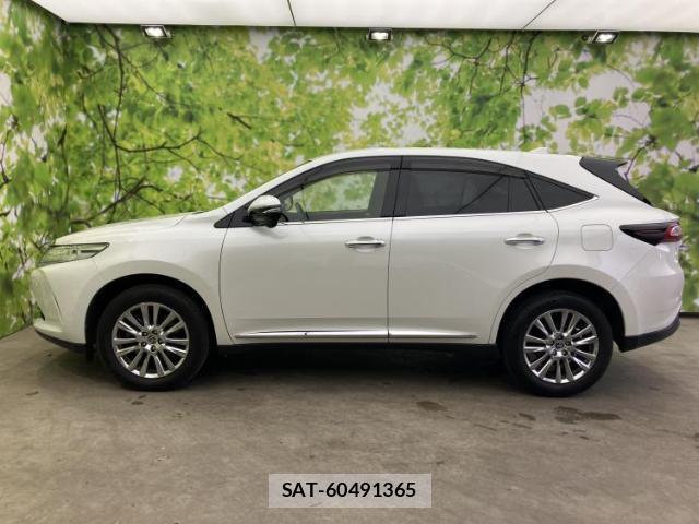Toyota HARRIER 2018-10 8754580-1