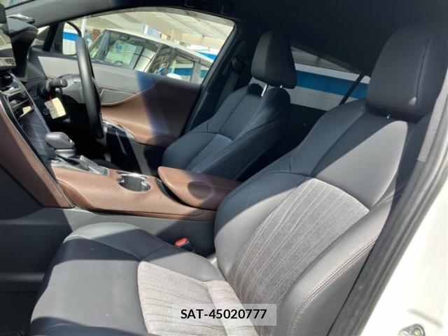 Toyota HARRIER 2024-03 8754719-4
