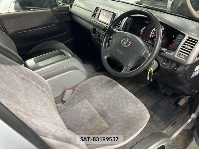 Toyota HIACE VAN 2006-07 8752539-3