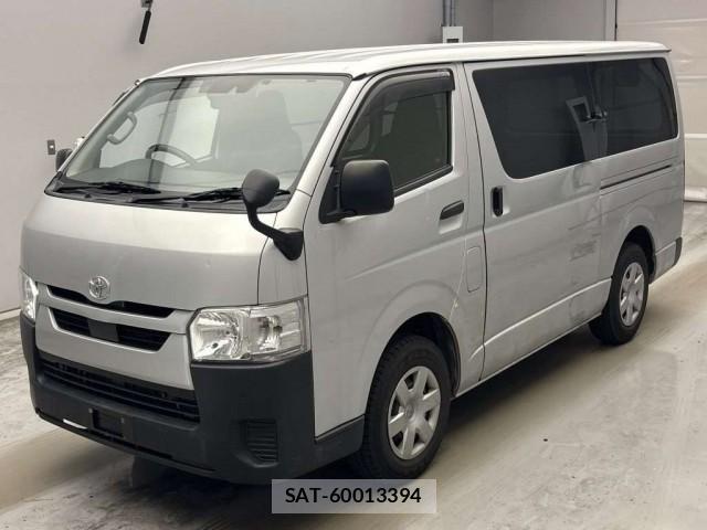 Toyota HIACE VAN 2021-08 8752542-0