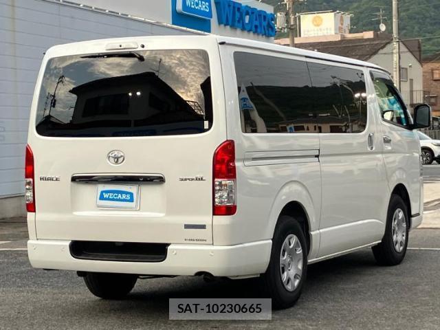 Toyota HIACE VAN 2026-01 8752758-2