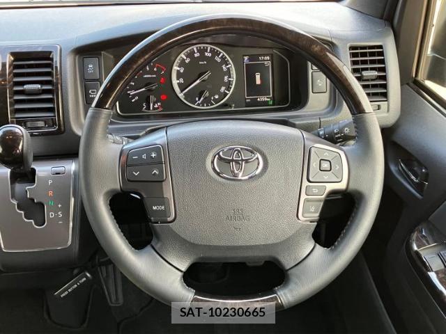 Toyota HIACE VAN 2026-01 8752758-8