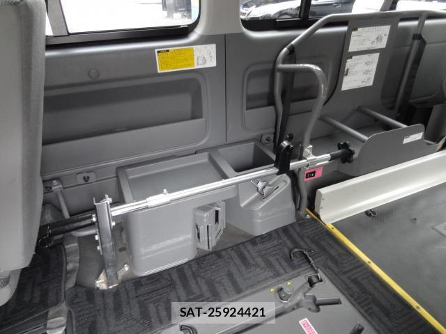 Toyota HIACE VAN 2009-03 8753419-16
