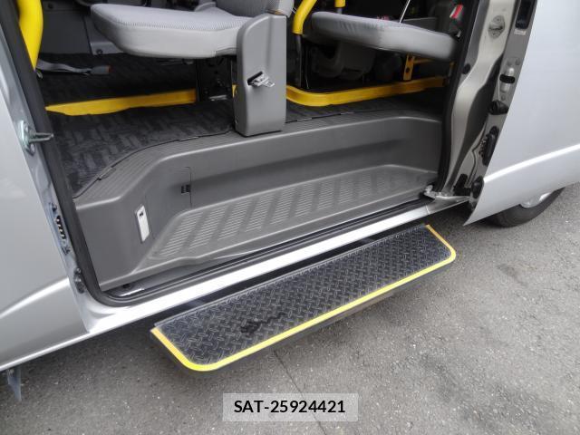 Toyota HIACE VAN 2009-03 8753419-3