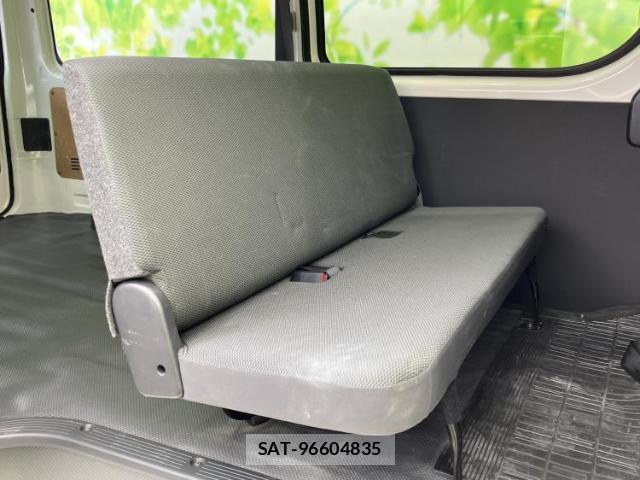 Toyota HIACE VAN 2025-09 8754689-4