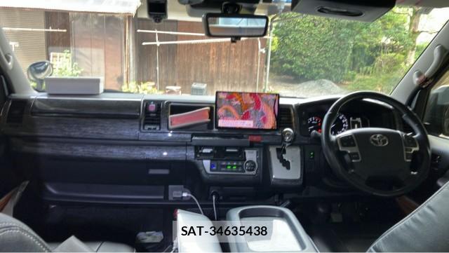 Toyota HIACE WAGON 2022-09 8753577-2