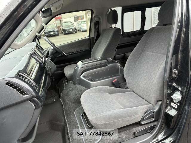 Toyota HIACE WAGON 2019-09 8754015-10