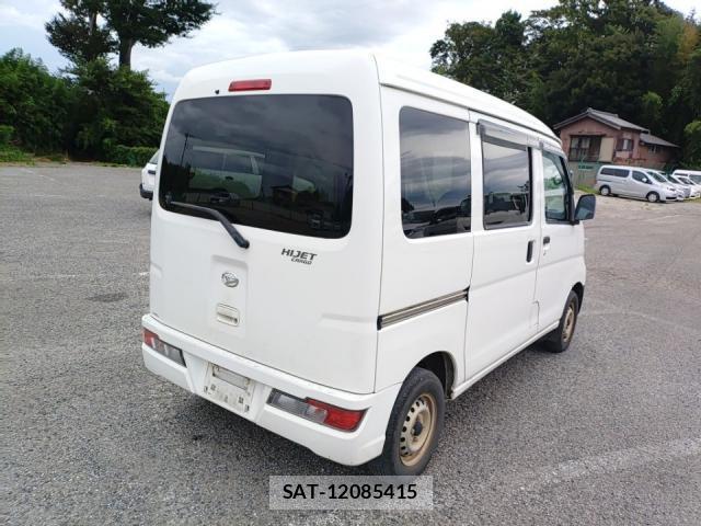 Daihatsu HIJET CARGO 2018-08 8752649-2
