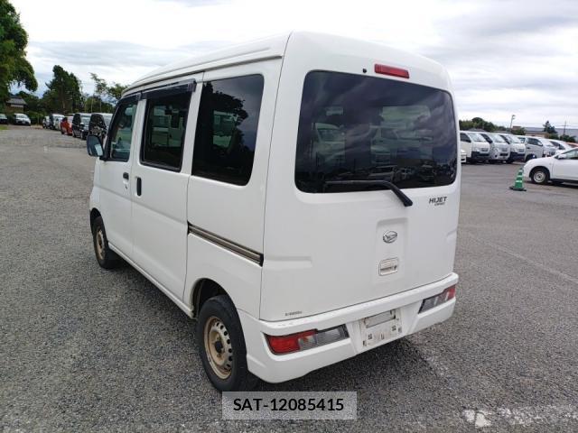 Daihatsu HIJET CARGO 2018-08 8752649-4