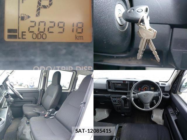 Daihatsu HIJET CARGO 2018-08 8752649-7