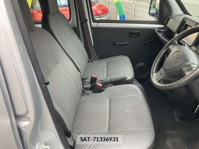 Daihatsu HIJET CARGO 2020-08 8752776-10