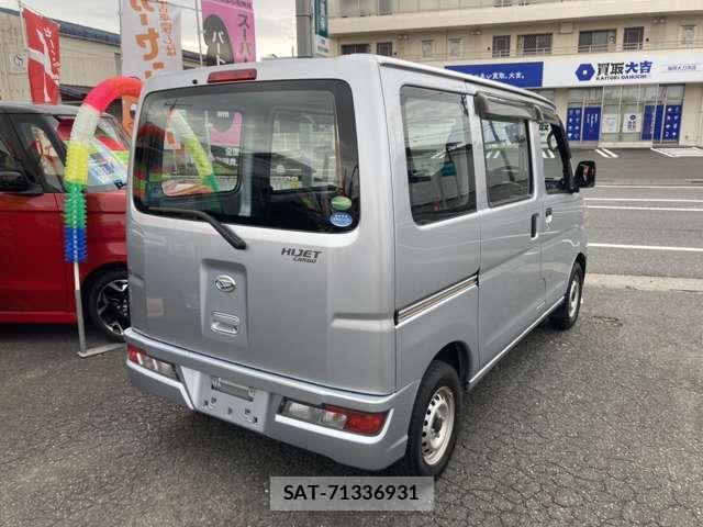 Daihatsu HIJET CARGO 2020-08 8752776-3