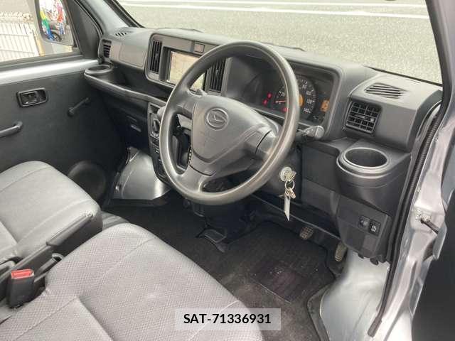 Daihatsu HIJET CARGO 2020-08 8752776-9