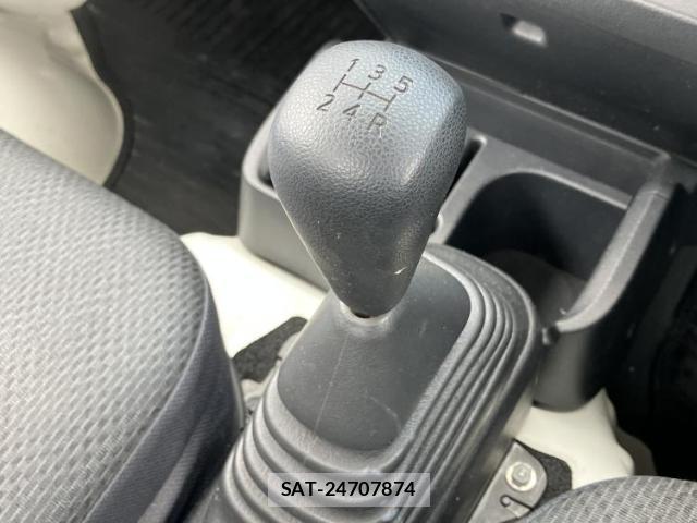 Daihatsu HIJET TRUCK 2016-06 8753914-13