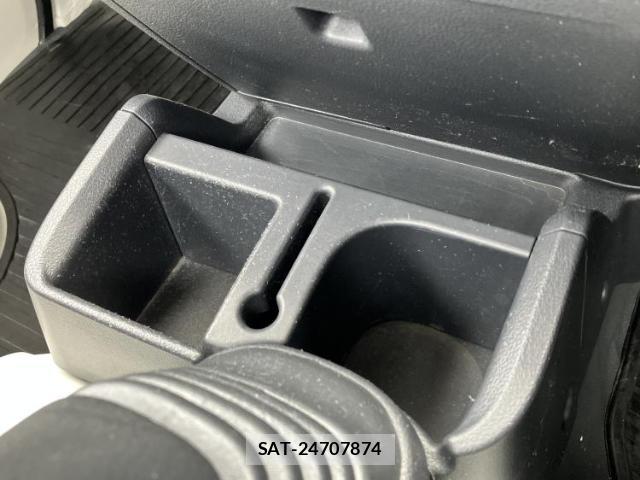 Daihatsu HIJET TRUCK 2016-06 8753914-15